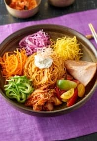 ヨーグルトでキムチまろやかビビン麺