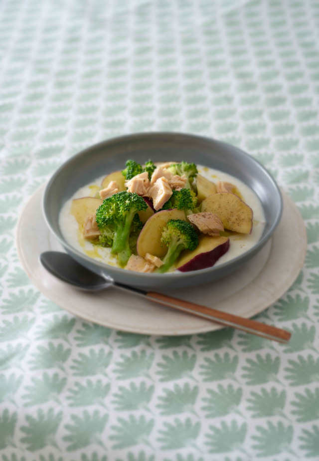 さつまいもとブロッコリーのサラダヨーグルト