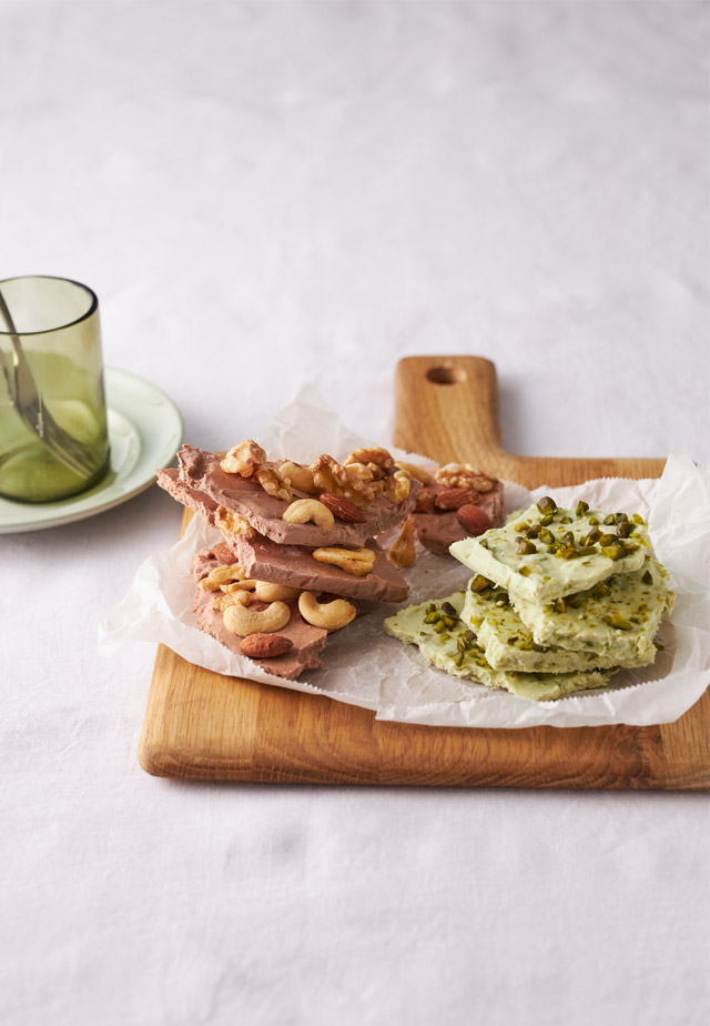 チョコレート＆アボカドのヨーグルトバーク