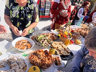 毎年秋に行われる盛大な栗祭り