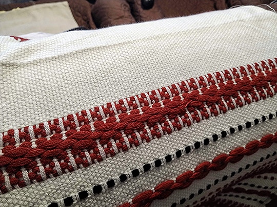 ブルガリア　ロドピ地方の織物 024 ブルガリのポップアップストアが9月21日(木)から福屋八丁堀本店に登場